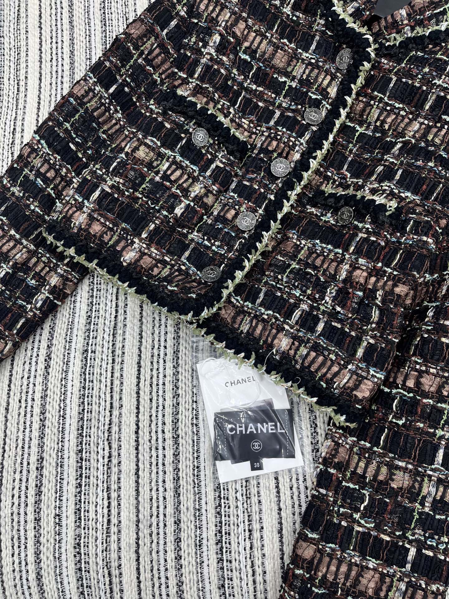 25fw New Handicraft Tweed Jacket