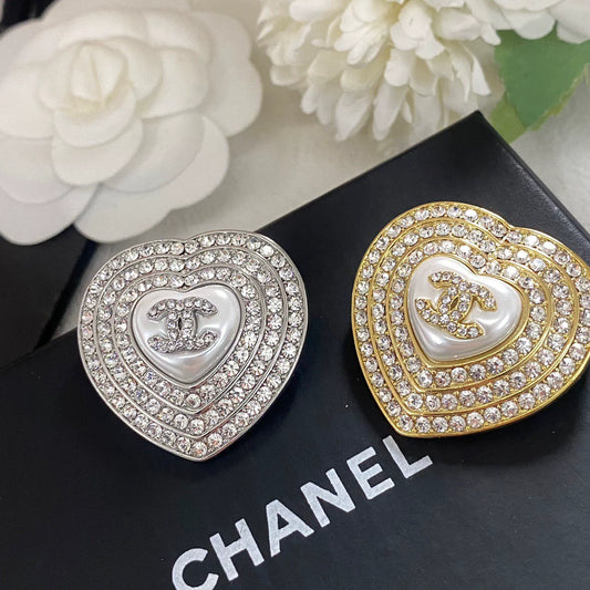 Classic Rhinestone Heart Brooch